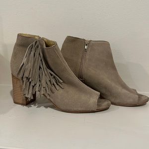 Kensie fringe open toe chunk heel boots